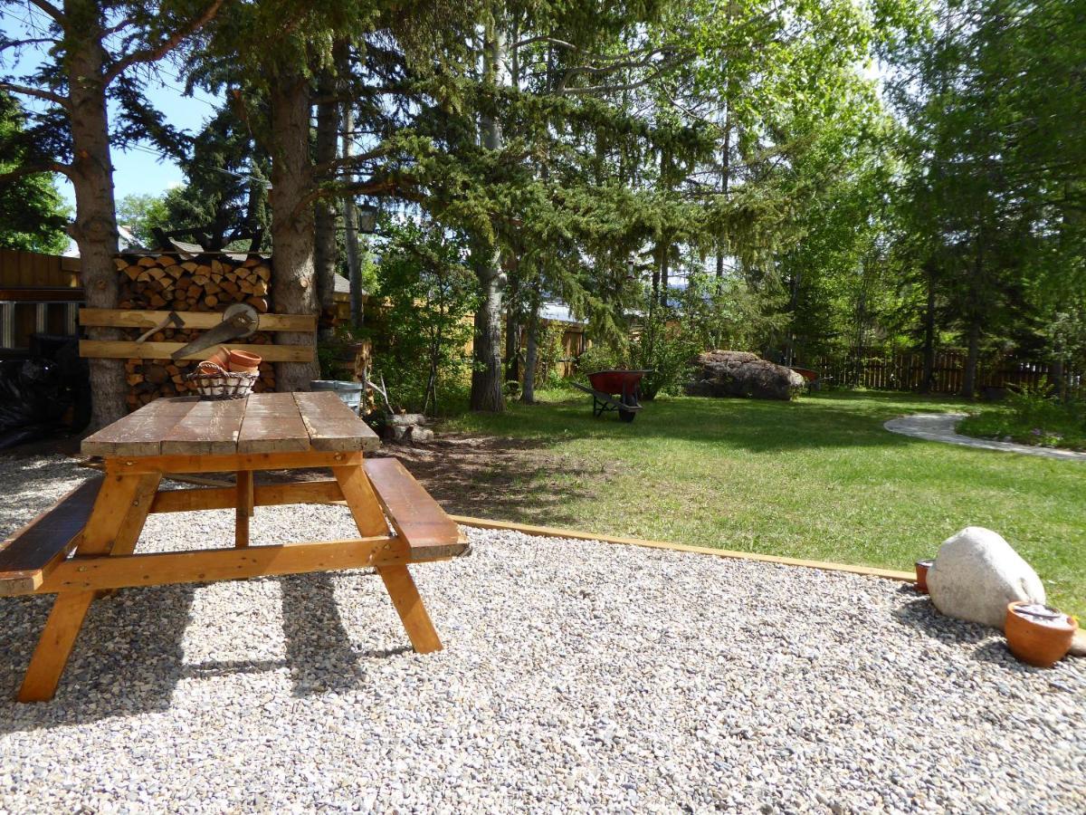 Bear Rock Inn Джаспер Экстерьер фото